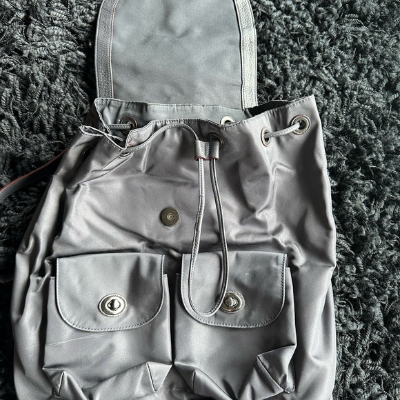 Coach - Picture 11 of 12